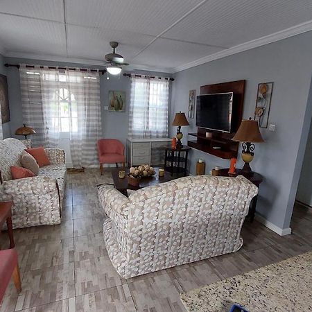 Carmen Apartment بريدج تاون المظهر الخارجي الصورة